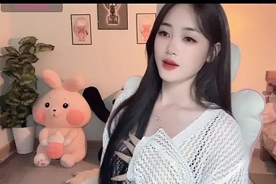 Snapshot of _Aimy_ chatting on 10.01.25 Aimy online show from 10.01.25