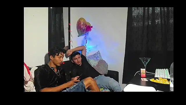 Snapshot of TommyGun_22 chatting on 02.15.25 TommyGun 22 online show from 02.15.25