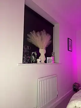 Snapshot of Arabellalee23 chatting on 12.08.24 Arabellalee23 online show from 12.08.24