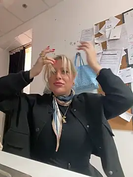 Snapshot of Arabellalee23 chatting on 03.15.25 Arabellalee23 online show from 03.15.25