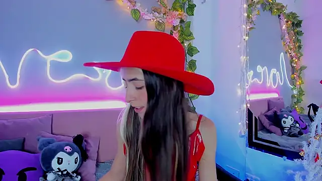 Snapshot of YouliteSllut2 chatting on 12.22.24 YouliteSllut2 online show from 12.22.24