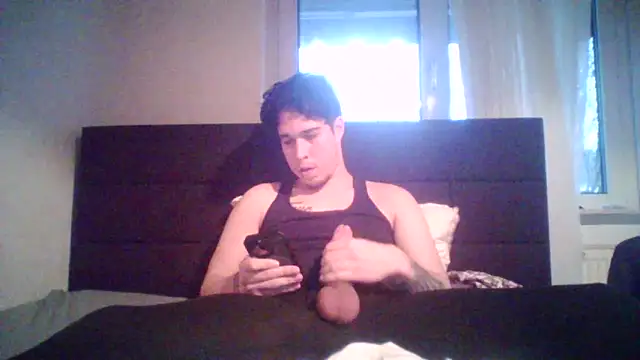 Latinoslv online show from 12.04.25