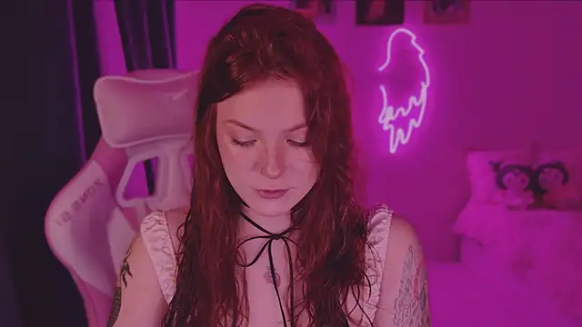 Snapshot of Elsie_Ginger chatting on 12.09.24 Elsie Ginger online show from 12.09.24