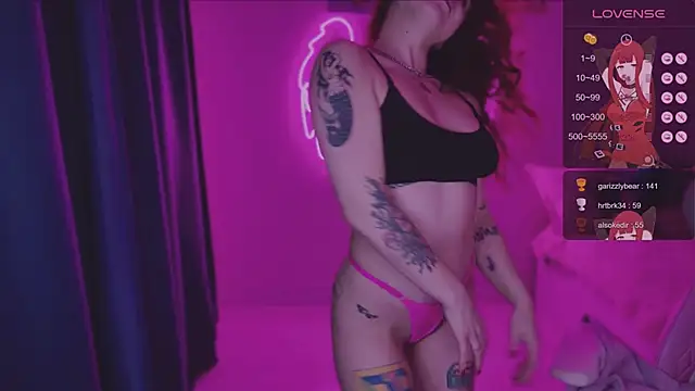 Snapshot of Elsie_Ginger chatting on 12.16.24 Elsie Ginger online show from 12.16.24