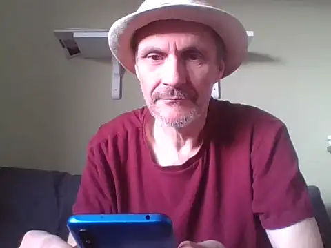 Snapshot of Zed0l1Mod chatting on 12.15.24 Zed0l1Mod online show from 12.15.24