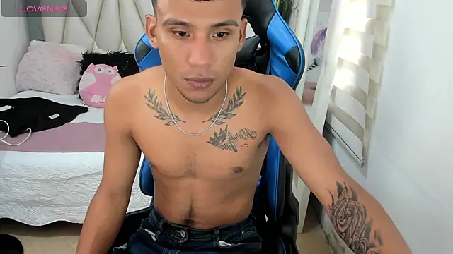 Snapshot of Backsex_boy chatting on 01.30.25 Backsex boy online show from 01.30.25