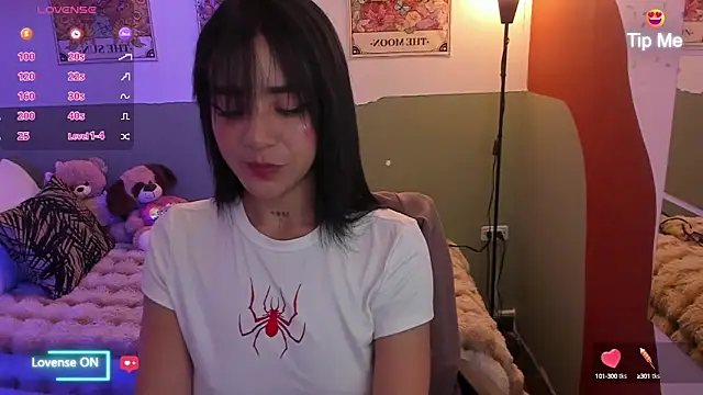 Snapshot of Gabitorres chatting on 09.15.25 Gabitorres online show from 09.15.25