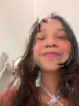 Snapshot of marce_algara chatting on 03.19.25 marce algara online show from 03.19.25