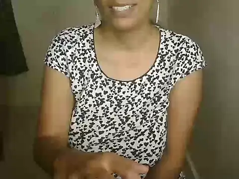 Snapshot of Rasika_Chennai69 chatting on 12.25.24 Rasika Chennai69 online show from 12.25.24