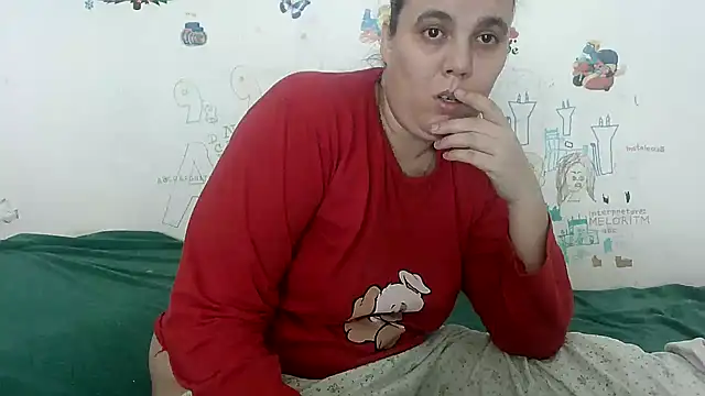 Snapshot of VixenBya chatting on 01.27.25 VixenBya online show from 01.27.25