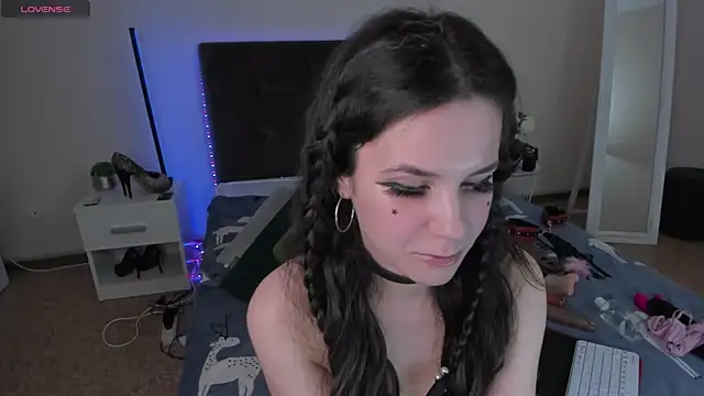Snapshot of CassieEvans chatting on 12.13.24 CassieEvans online show from 12.13.24