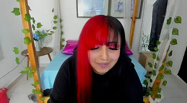 lussyevans24 online show from 02.07.25