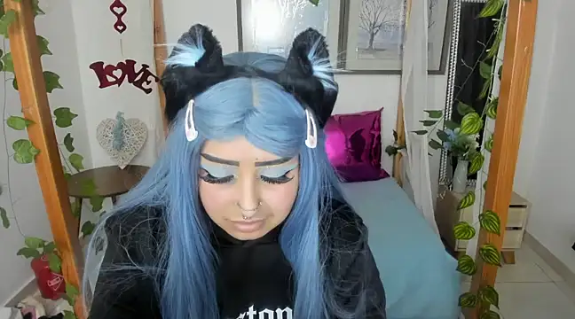 lussyevans24 online show from 03.12.25