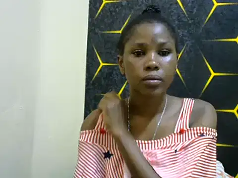 Snapshot of miss_lyne001 chatting on 01.22.25 miss lyne001 online show from 01.22.25