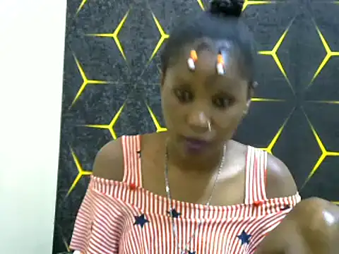 Snapshot of miss_lyne001 chatting on 01.22.25 miss lyne001 online show from 01.22.25
