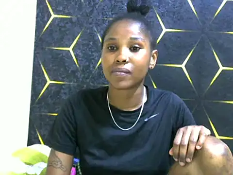 Snapshot of miss_lyne001 chatting on 03.15.25 miss lyne001 online show from 03.15.25