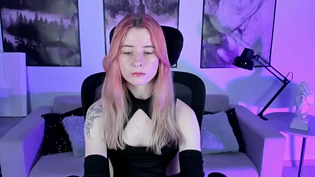 LexiWenford online show from 12.03.24