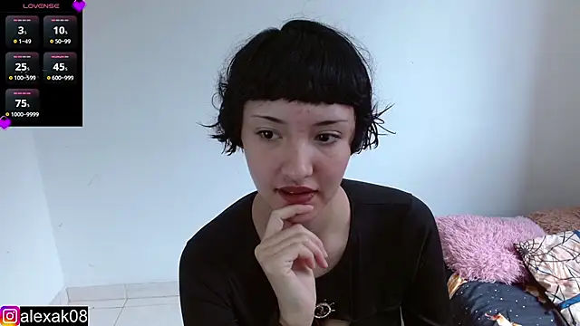 Snapshot of alexaa08 chatting on 02.15.25 alexaa08 online show from 02.15.25