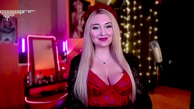 Snapshot of AllisonBlack_ chatting on 12.17.24 AllisonBlack online show from 12.17.24