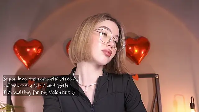 Snapshot of LindaThacker chatting on 02.13.25 LindaThacker online show from 02.13.25