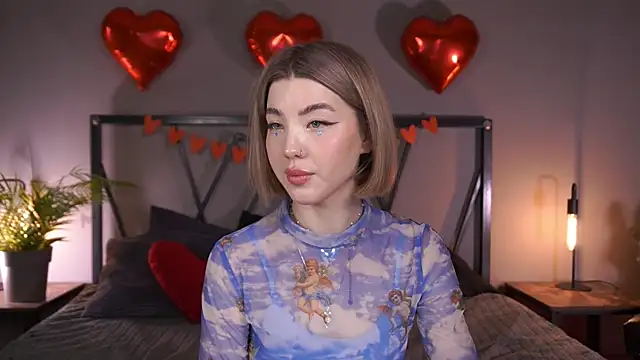 Snapshot of LindaThacker chatting on 02.22.25 LindaThacker online show from 02.22.25