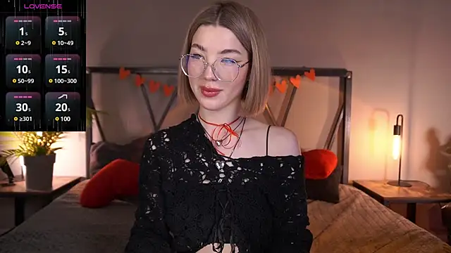 Snapshot of LindaThacker chatting on 02.27.25 LindaThacker online show from 02.27.25