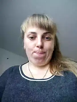 Snapshot of CoddessCrystal chatting on 02.24.25 CoddessCrystal online show from 02.24.25