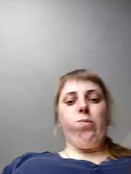 Snapshot of CoddessCrystal chatting on 02.28.25 CoddessCrystal online show from 02.28.25