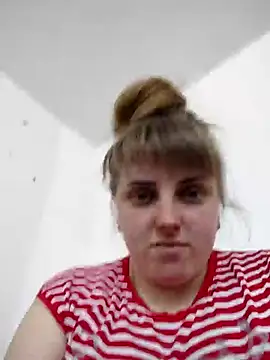 Snapshot of CoddessCrystal chatting on 03.21.25 CoddessCrystal online show from 03.21.25