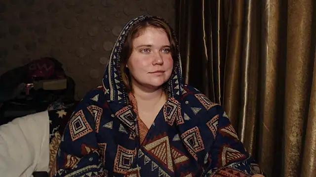 Snapshot of daisy_low chatting on 02.23.25 daisy low online show from 02.23.25