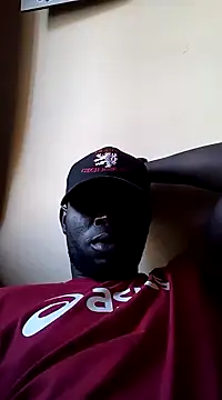 Snapshot of ClinDi chatting on 03.19.25 ClinDi online show from 03.19.25
