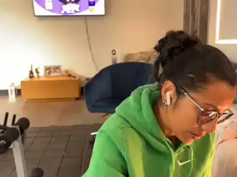 Snapshot of fergie21 chatting on 10.16.25 fergie21 online show from 10.16.25