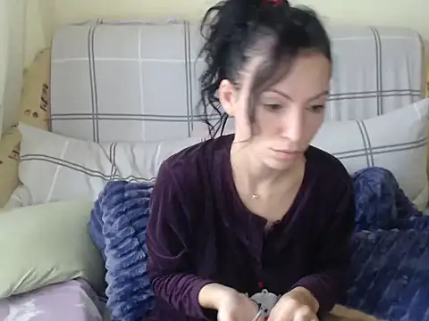 Emmatoo online show from 11.12.25