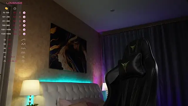 Amely Young online show from 01.29.25