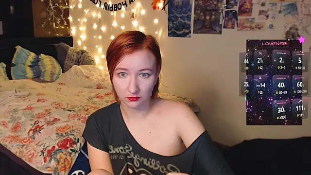 Snapshot of licentia__poetica chatting on 12.20.24 licentia  poetica online show from 12.20.24