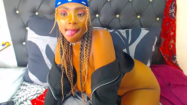 SAVAGExBOO online show from 12.05.24