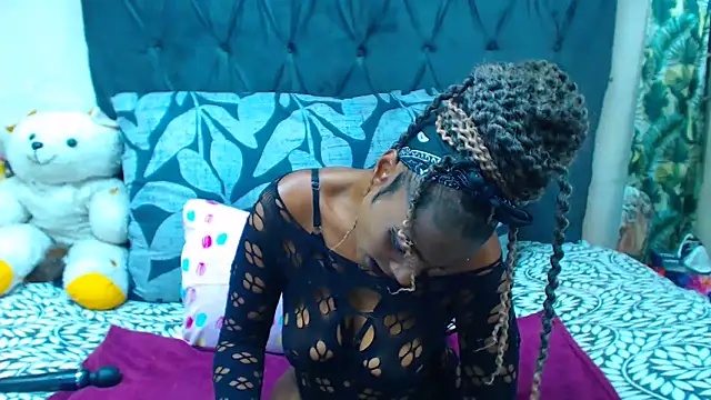 SAVAGExBOO online show from 01.22.25