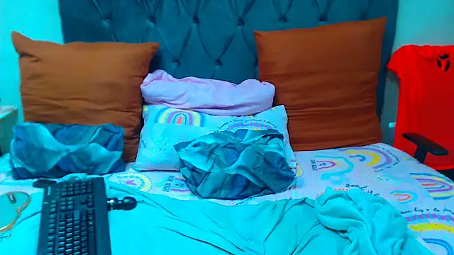 SAVAGExBOO online show from 02.15.25