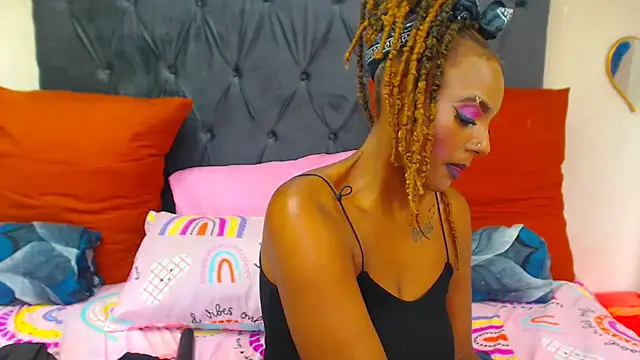 SAVAGExBOO online show from 02.19.25