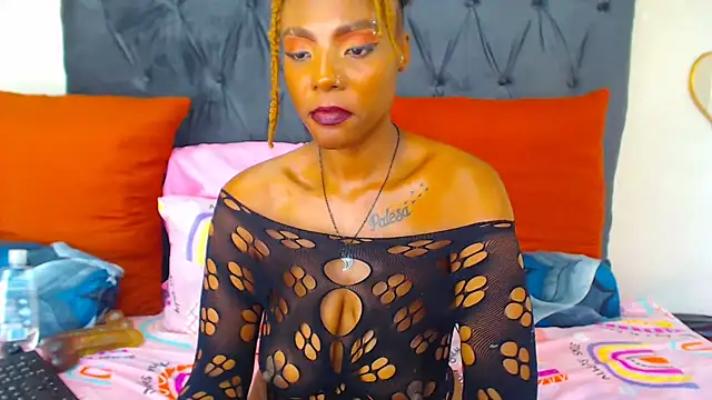 SAVAGExBOO online show from 02.25.25