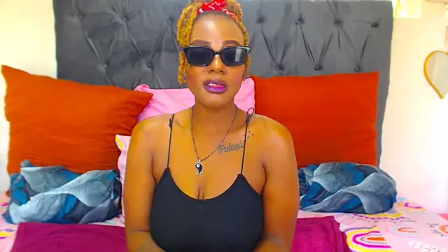 SAVAGExBOO online show from 02.27.25