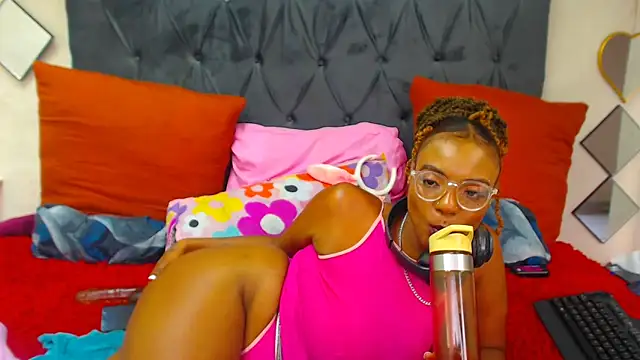 SAVAGExBOO online show from 03.19.25