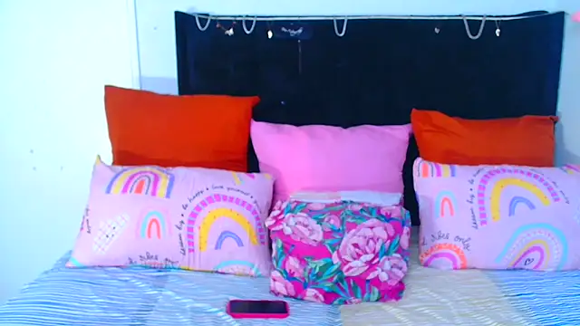 SAVAGExBOO online show from 10.21.25