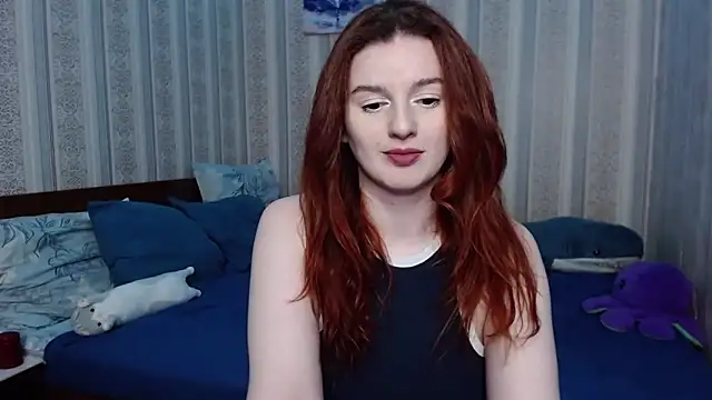 Snapshot of JulthHell chatting on 09.23.25 JulthHell online show from 09.23.25