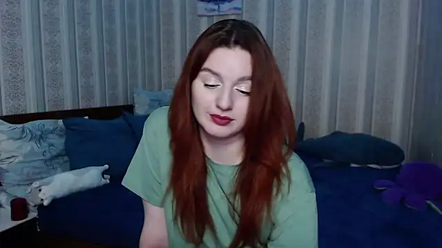 Snapshot of JulthHell chatting on 10.02.25 JulthHell online show from 10.02.25