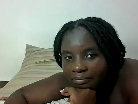 Snapshot of hotebbbyy chatting on 09.25.25 hotebbbyy online show from 09.25.25