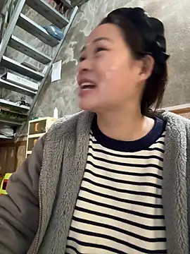 Hellen 111 online show from 11.25.25