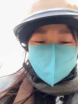 Hellen 111 online show from 12.03.25