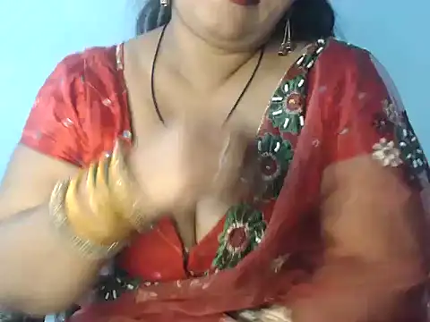 Snapshot of sapna-ji chatting on 12.25.24 sapna-ji online show from 12.25.24