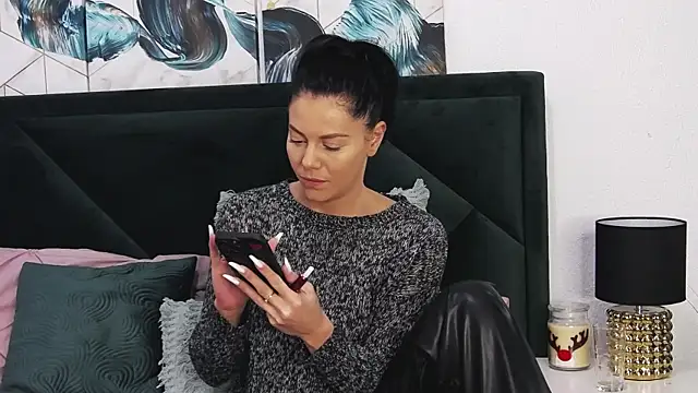 tanyagrey online show from 12.21.24